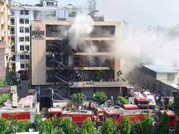 Hotel Levana Lucknow Case: होटल लेवाना अग्निकांड में दो मालिक सहित जीएम को भेजा गया जेल, मुख्यमंत्री को सौंपी जाएगी रिपोर्ट
