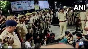लखीमपुर कांड में रेप और मर्डर का केस दर्ज, पेड़ से लटका मिला था दलित बहनों का शव; हिरासत में 4 संदिग्ध