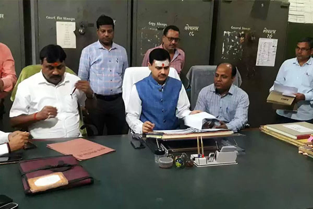 वाराणसी के कमिश्नर का अतिरिक्त प्रभार दिया गया कौशल राज शर्मा को….
