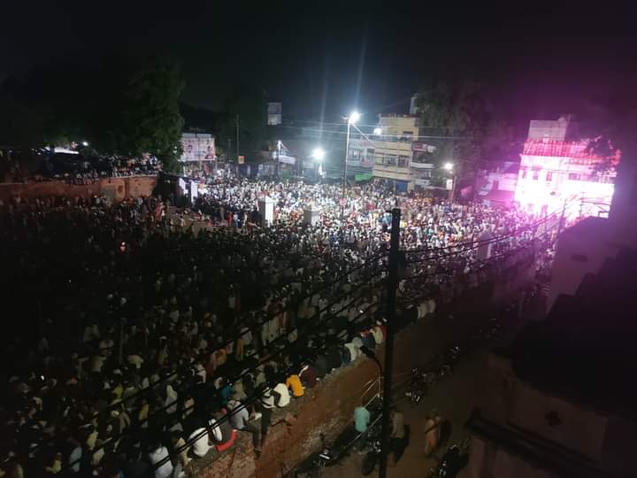 फोटो में देखें विश्वविख्यात रामलीला की भोर की आरती:रामनगर में उमड़ा श्रद्धालुओं का सैलाब