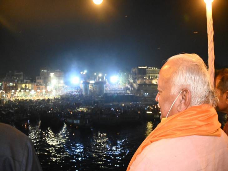 वाराणसी पहुंचे आरएसएस के सरसंघचालक मोहन भागवत, मीरजापुर में विंध्‍यवासिनी का दर्शन कर जाएंगे देवरहा बाबा आश्रम।