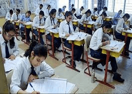 UP BOARD EXAM : यूपी बोर्ड परीक्षा का टाइम टेबल देर रात जारी:16 फरवरी से 4 मार्च तक होंगे 10वीं-12वीं के एग्जाम, होली से पहले खत्म होंगे