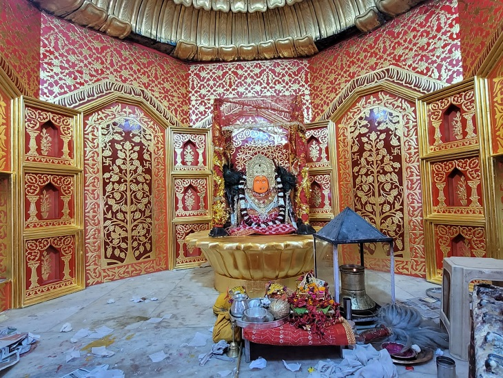 डोंगरगढ़ बम्लेश्वरी के दरबार जाने वाले भक्तों के लिए रूट तैयार:रायपुर की ओर से आने वाले पैदल यात्रियों के लिए बना रास्ता